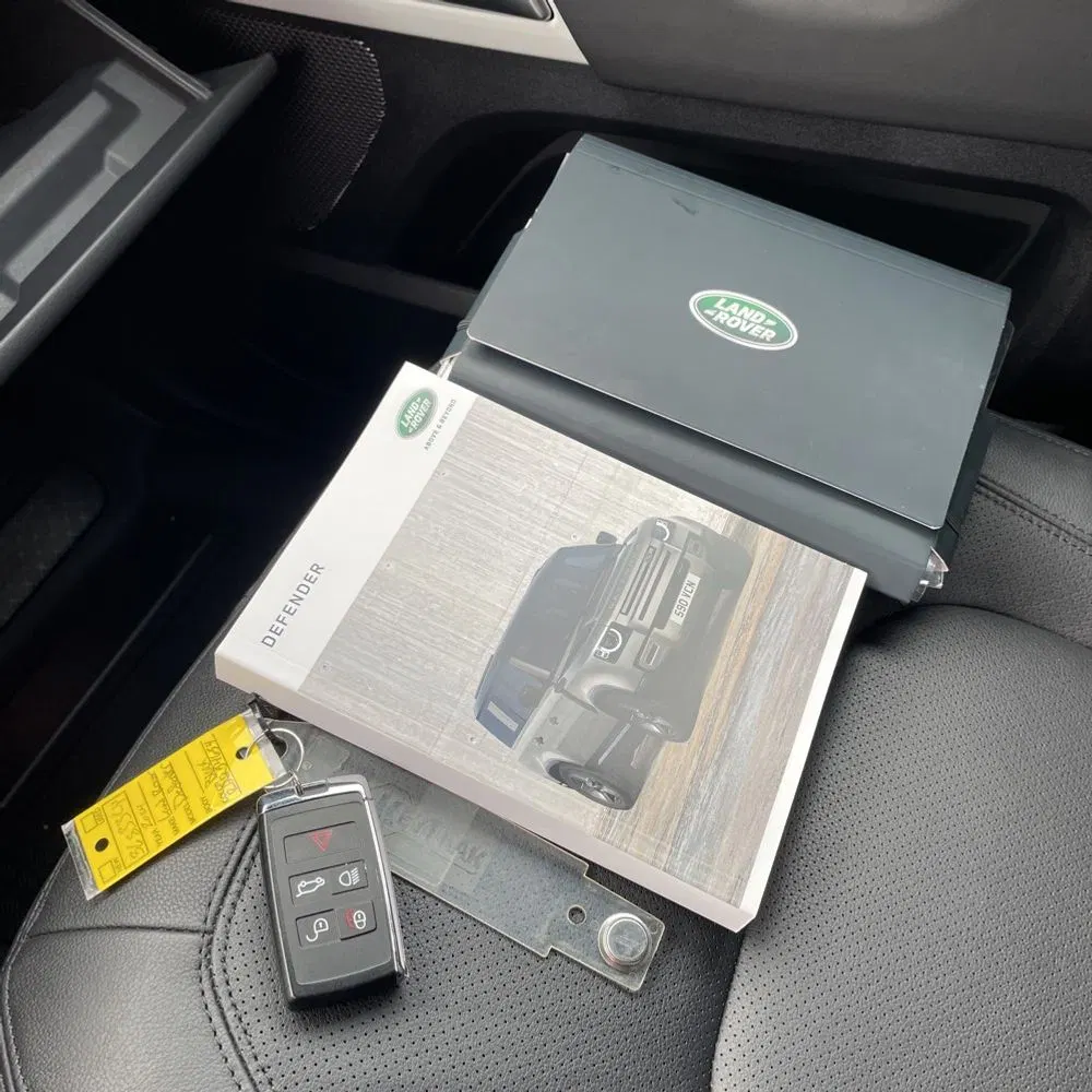 2024 Land Rover Defender 110 P300 S