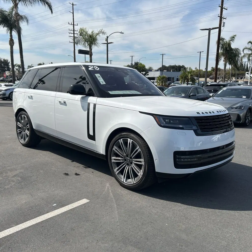 2023 Land Rover Range Rover P530 SE LWB