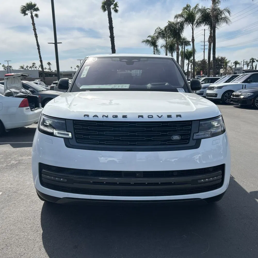 2023 Land Rover Range Rover P530 SE LWB