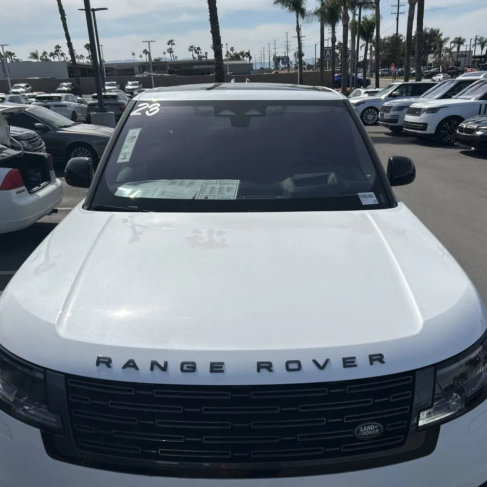 2023 Land Rover Range Rover P530 SE LWB