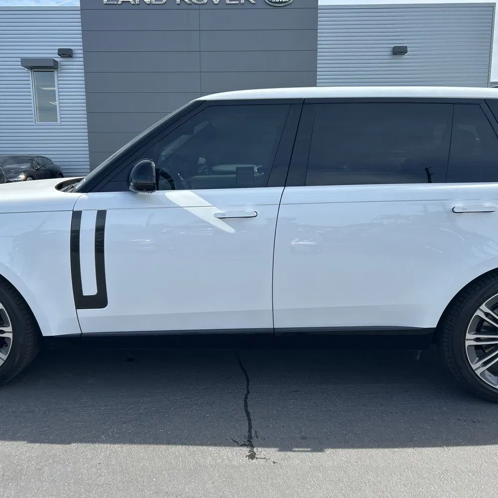 2023 Land Rover Range Rover P530 SE LWB