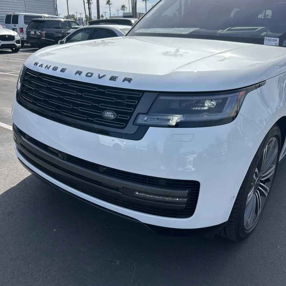 2023 Land Rover Range Rover P530 SE LWB