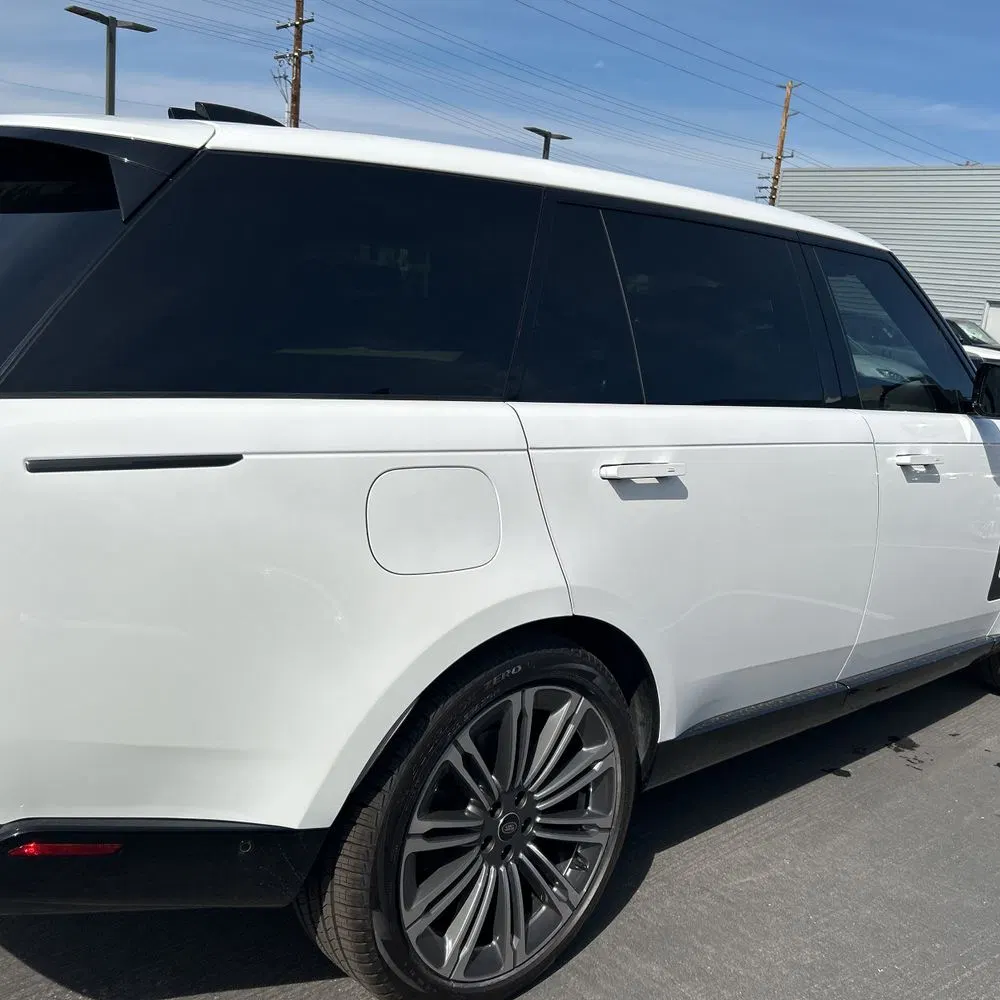 2023 Land Rover Range Rover P530 SE LWB