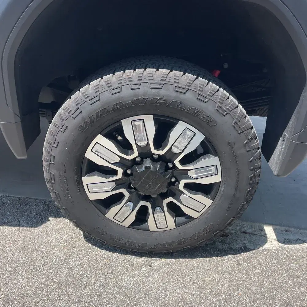 2024 GMC Sierra 2500HD Denali