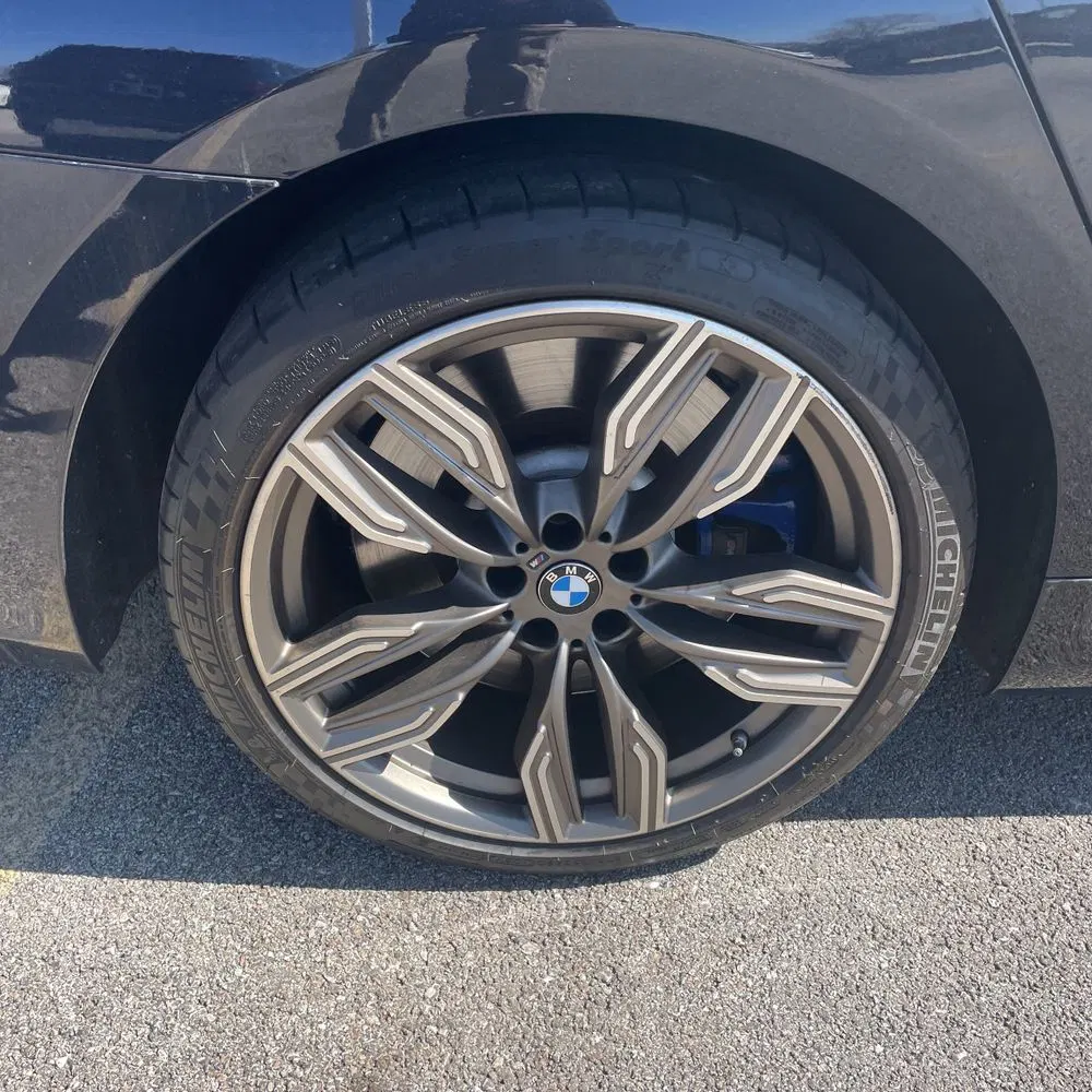 2022 BMW 7-Series M760xi