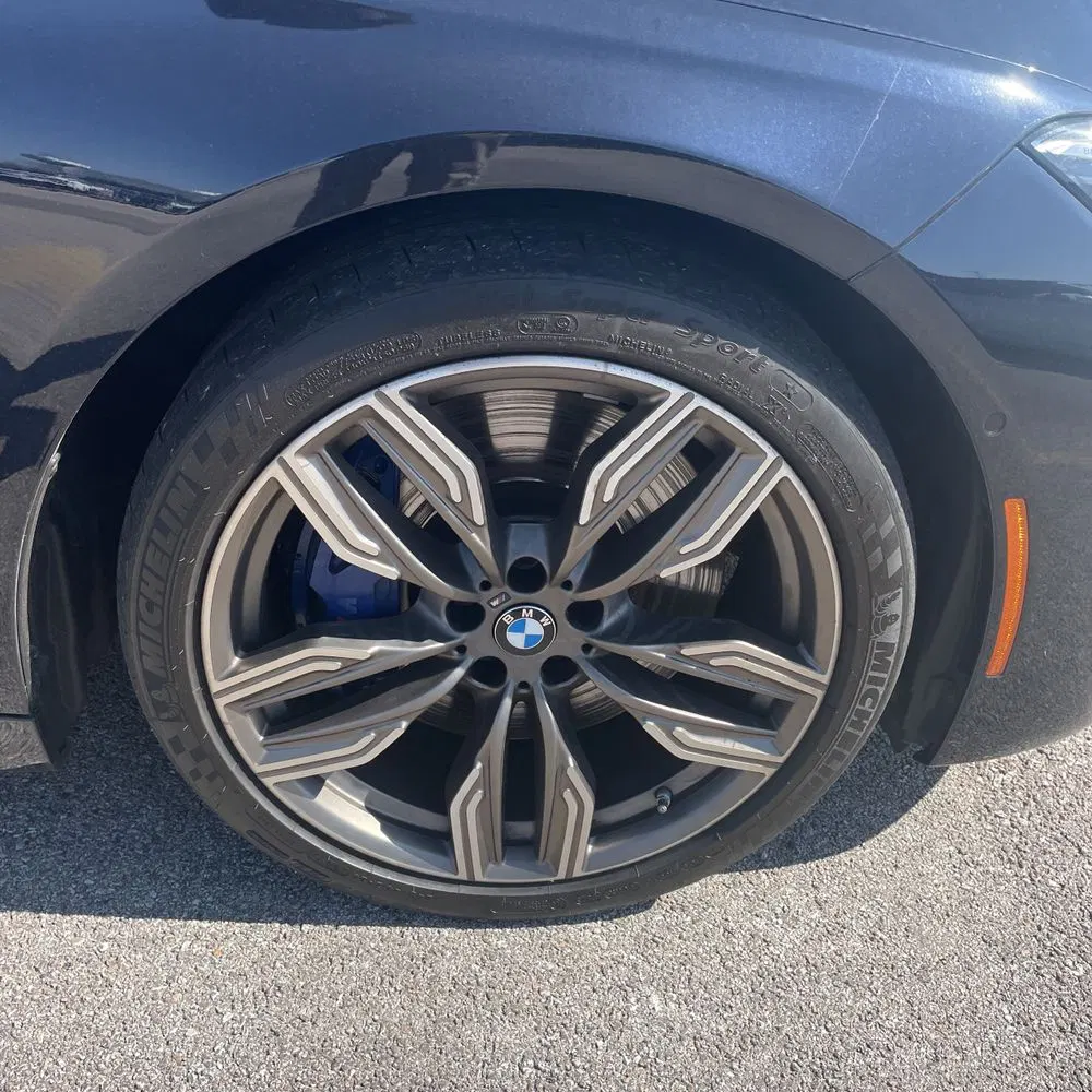 2022 BMW 7-Series M760xi