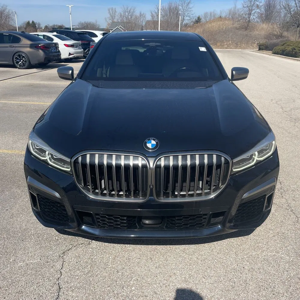 2022 BMW 7-Series M760xi
