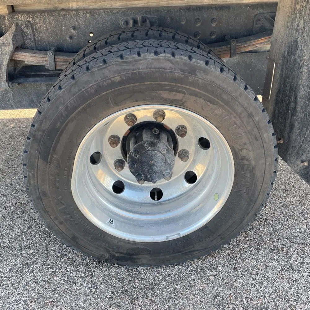2023 Chevrolet Silverado 5500 W/T
