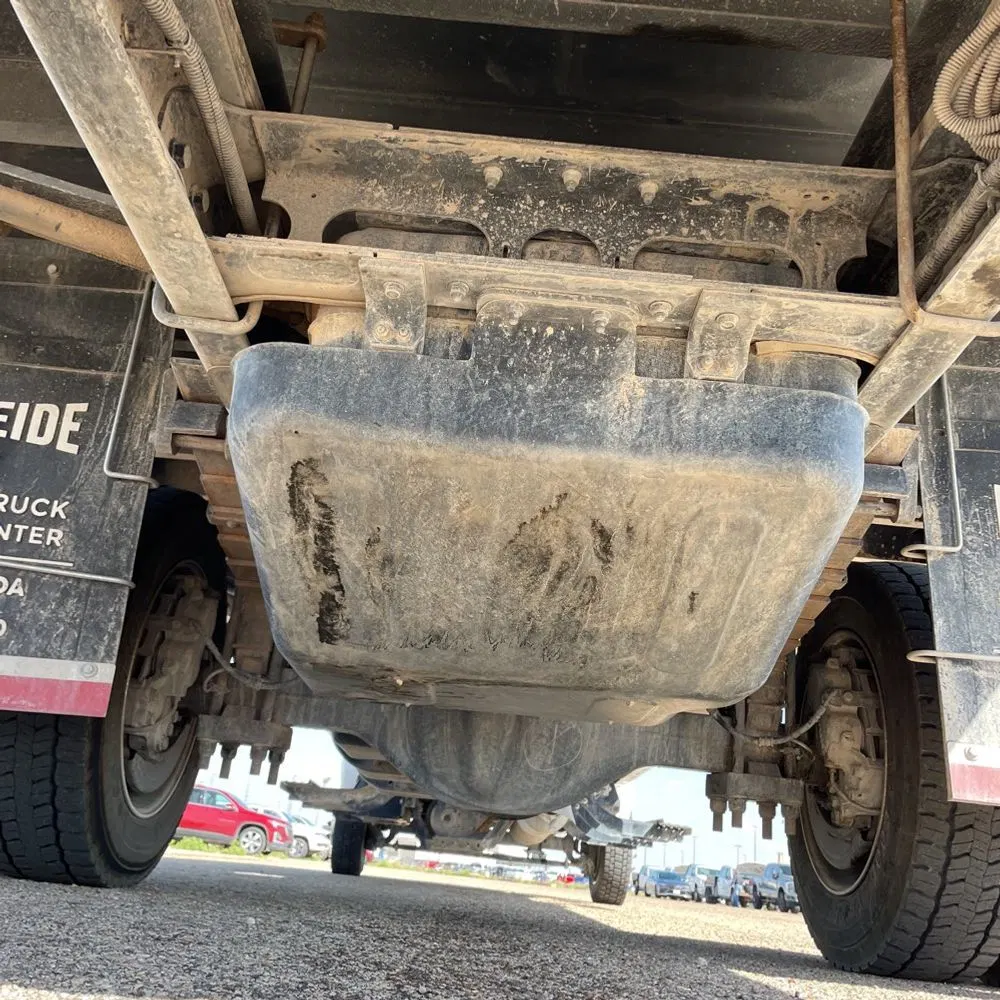 2023 Chevrolet Silverado 5500 W/T