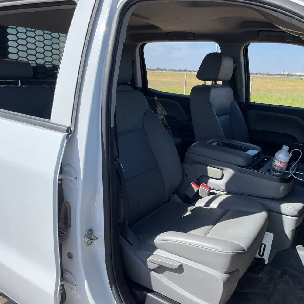 2023 Chevrolet Silverado 5500 W/T