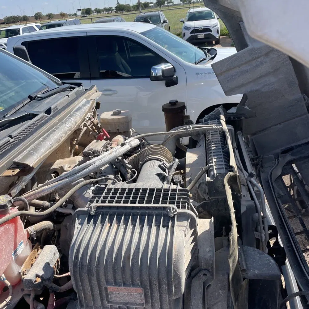 2023 Chevrolet Silverado 5500 W/T