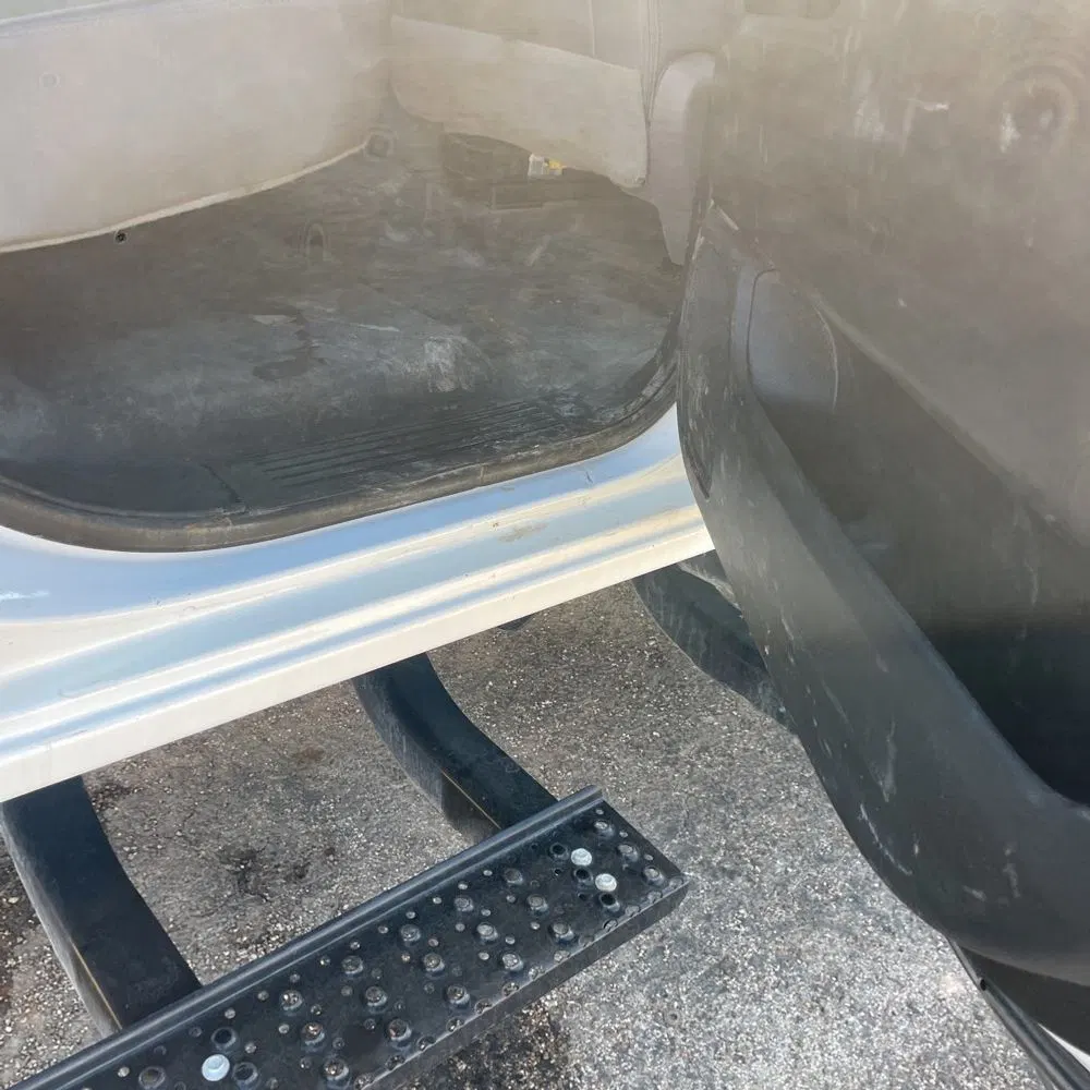 2023 Chevrolet Silverado 5500 W/T