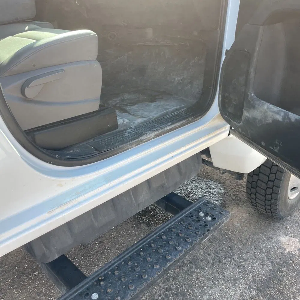 2023 Chevrolet Silverado 5500 W/T