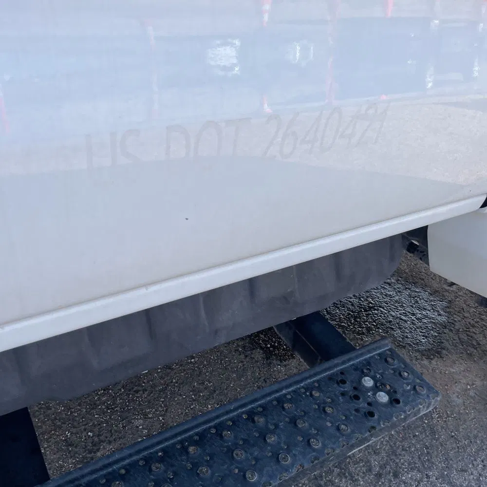 2023 Chevrolet Silverado 5500 W/T
