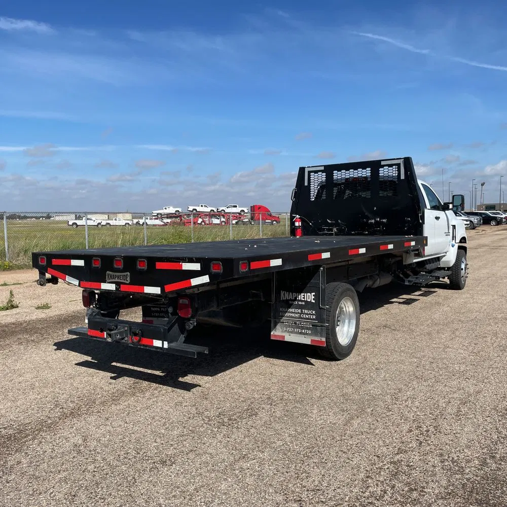 2023 Chevrolet Silverado 5500 W/T