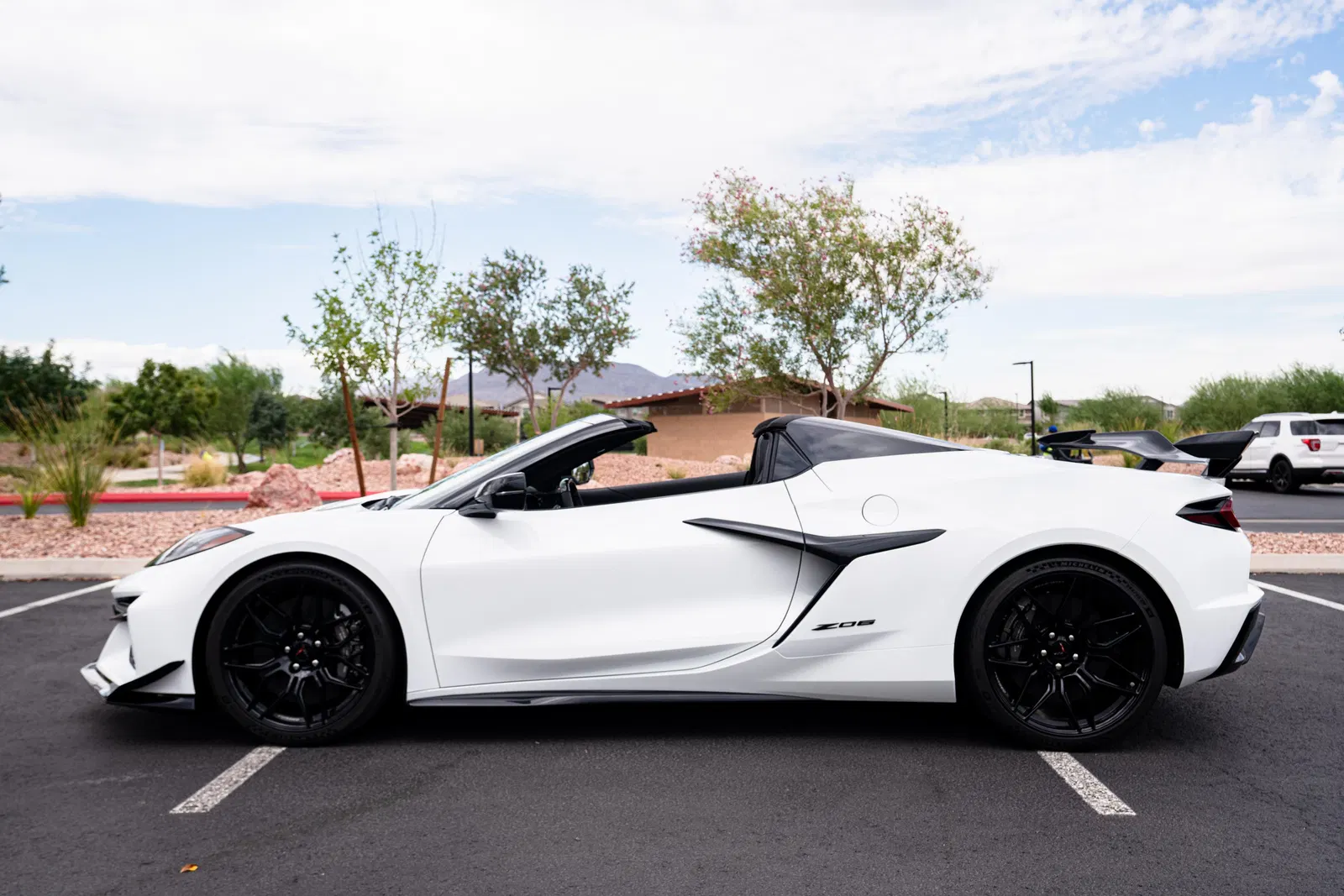 2023 Chevrolet Corvette Z06 Convertible - 670-hp LT6 V8, Z06 Ultimate Performance and Carbon Aero Packages