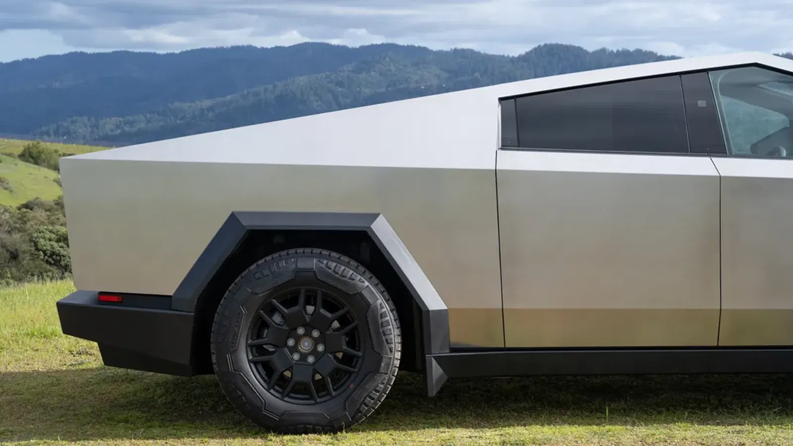 2024 Tesla Cybertruck Cyberbeast AWD Foundation Series