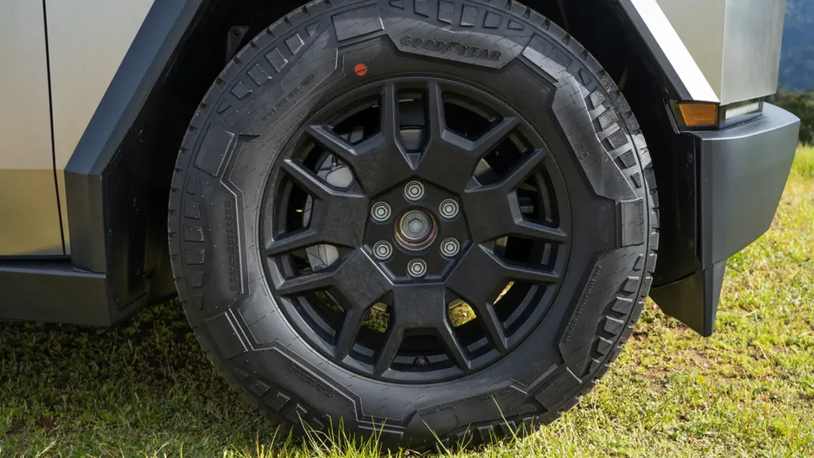 2024 Tesla Cybertruck Cyberbeast AWD Foundation Series