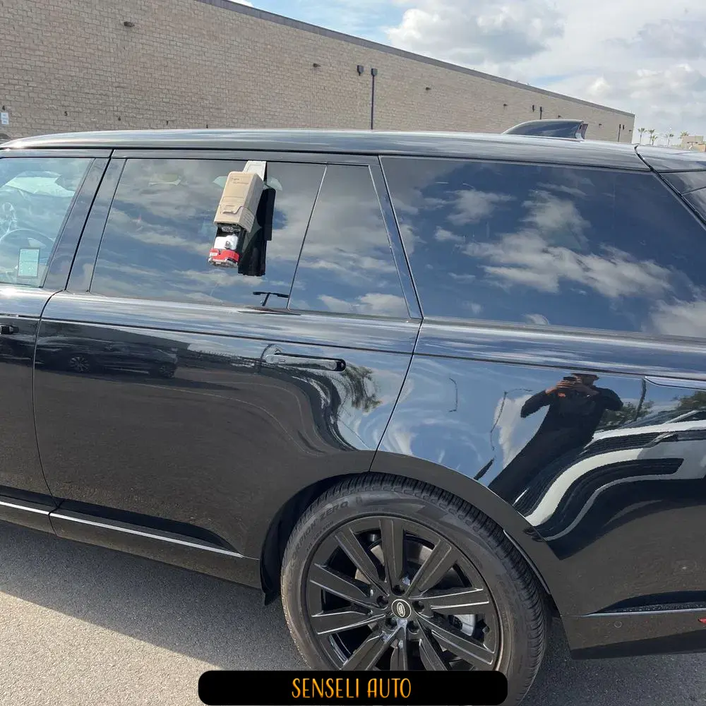 2023 Land Rover Range Rover P530 SE LWB