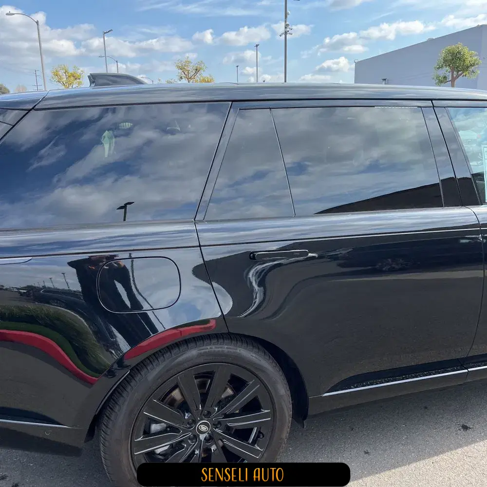 2023 Land Rover Range Rover P530 SE LWB