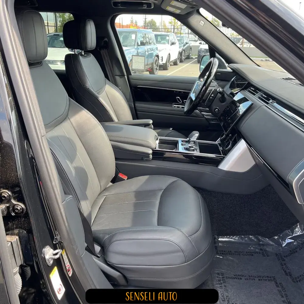 2023 Land Rover Range Rover P530 SE LWB
