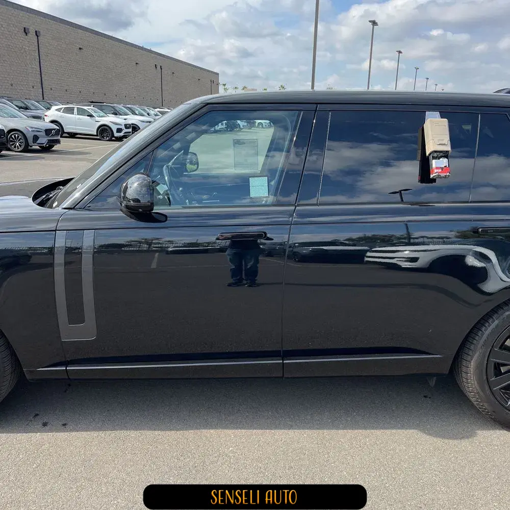 2023 Land Rover Range Rover P530 SE LWB