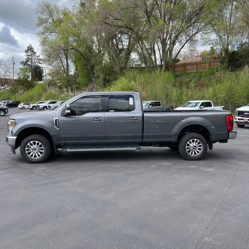 2022 Ford F-350 Super Duty Lariat