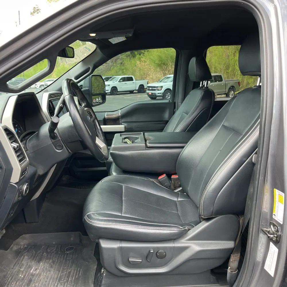 2022 Ford F-350 Super Duty Lariat