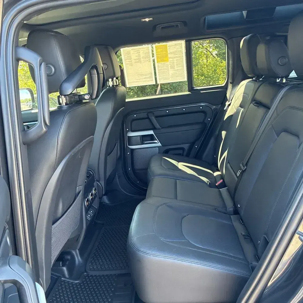2024 Land Rover Defender 110 V8 P500 SE