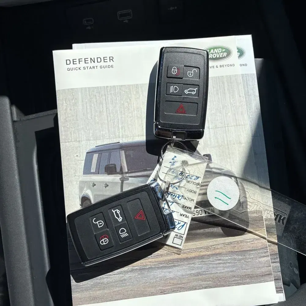 2024 Land Rover Defender 110 V8 P500 SE