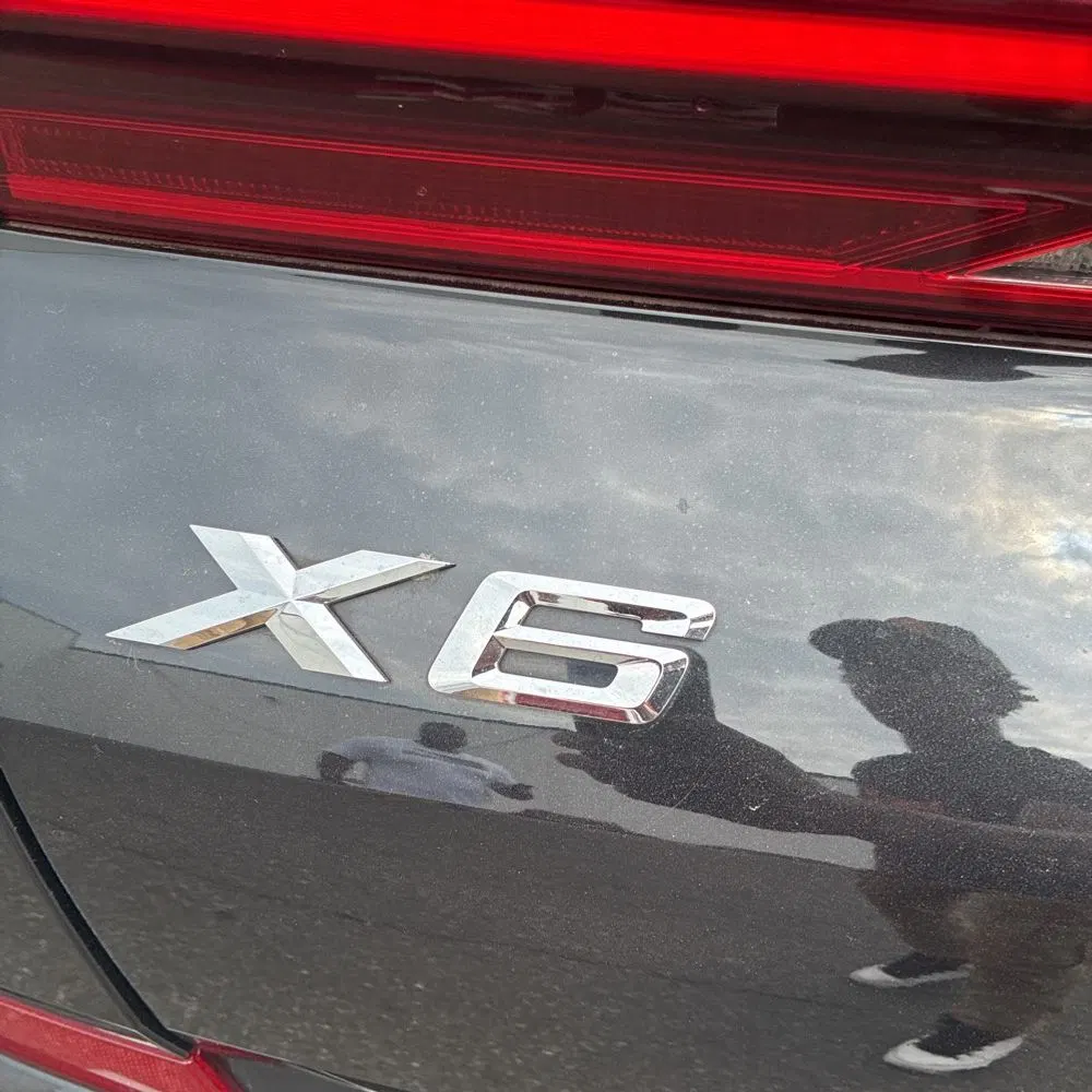 2023 BMW X6 XDrive40i