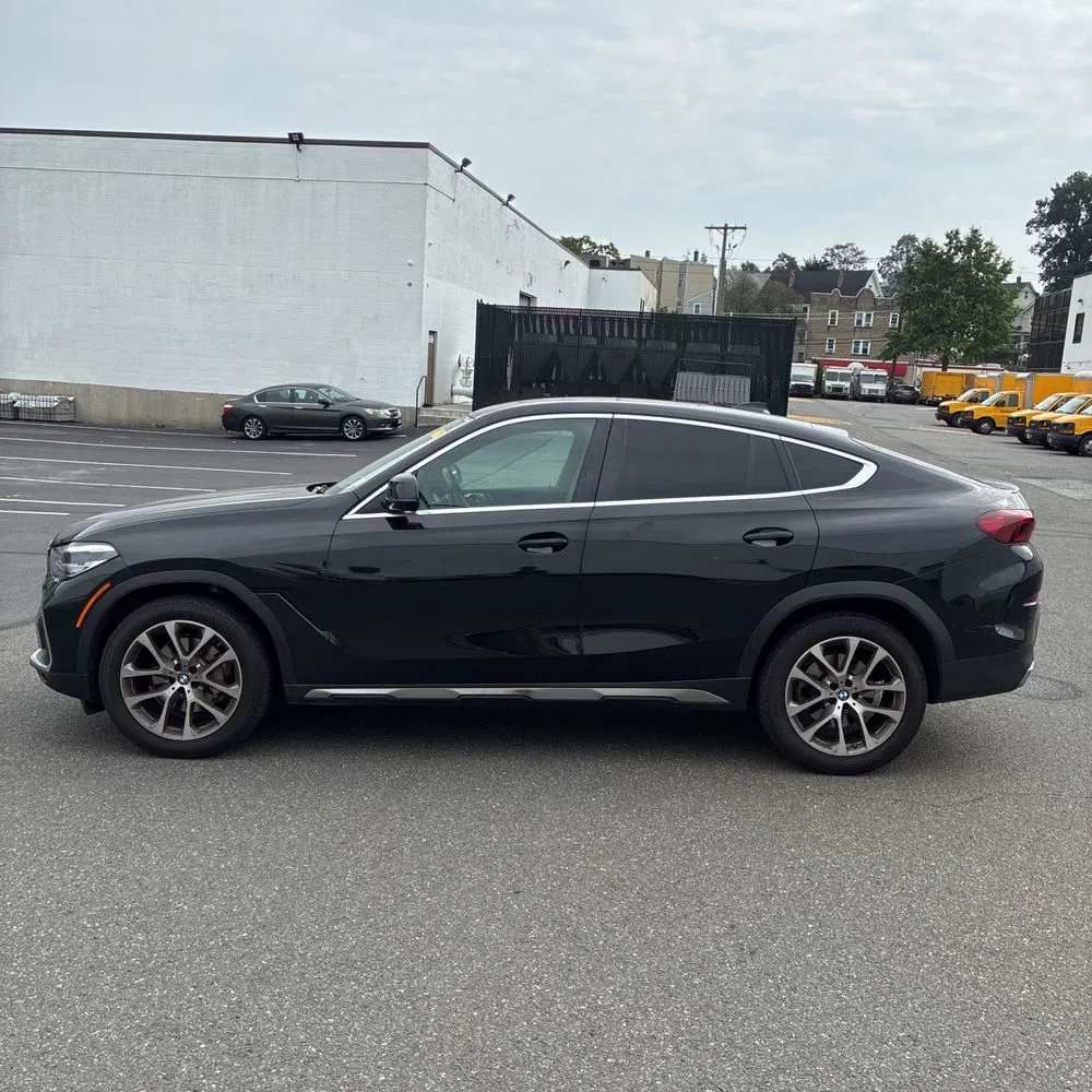 2023 BMW X6 XDrive40i