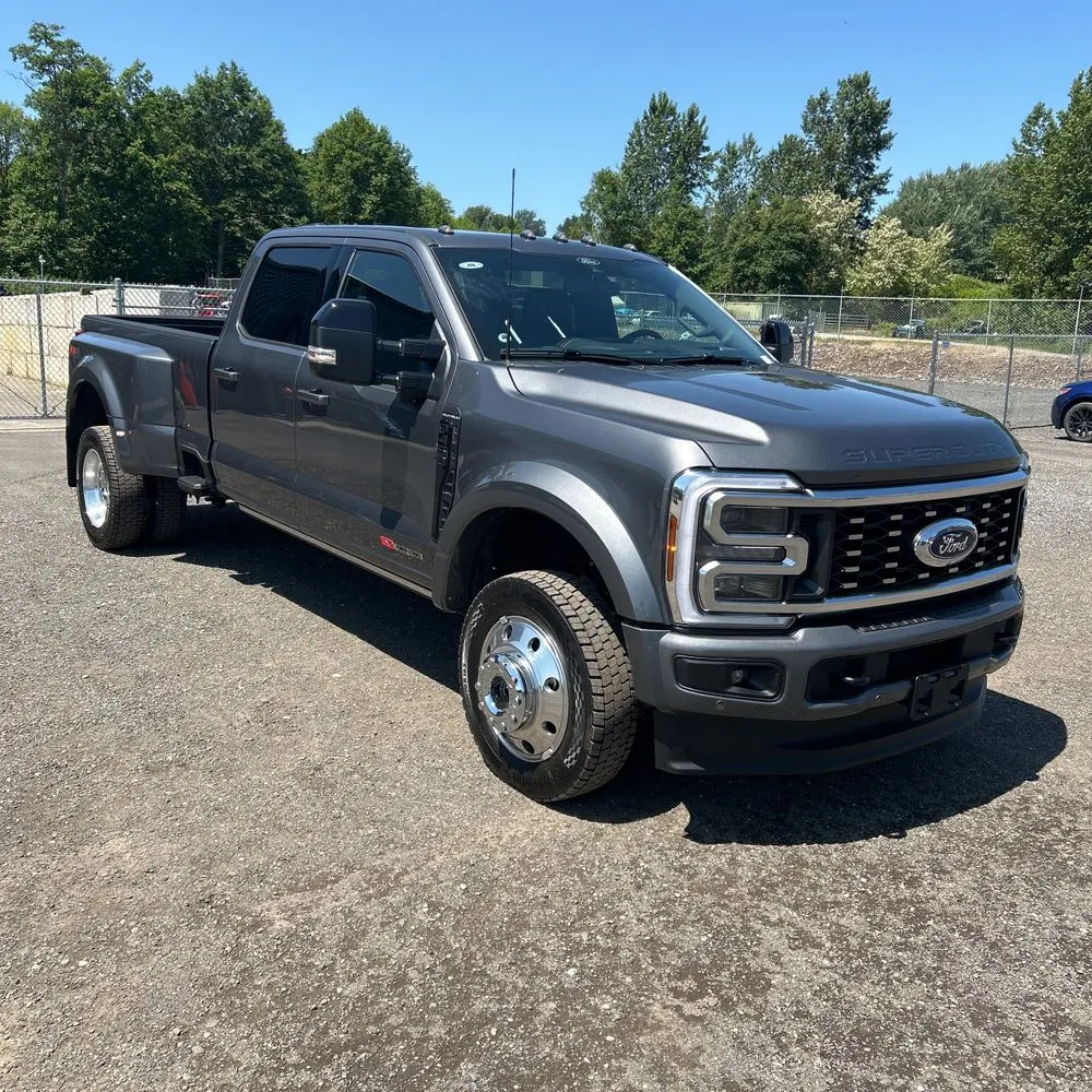 2025 Ford F450 S/D Platinum