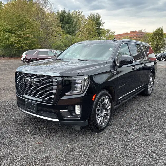 2023 GMC Yukon XL Denali Ultimate