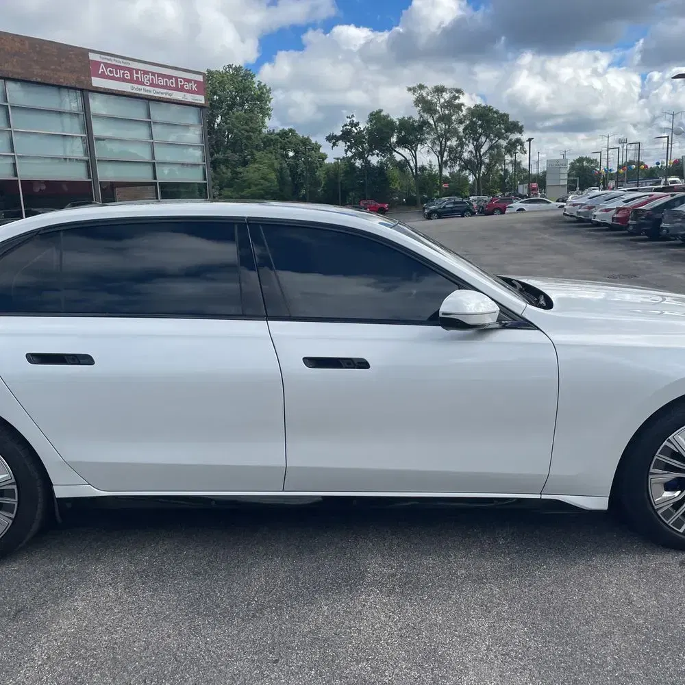 2024 BMW 7-Series 750e xDrive