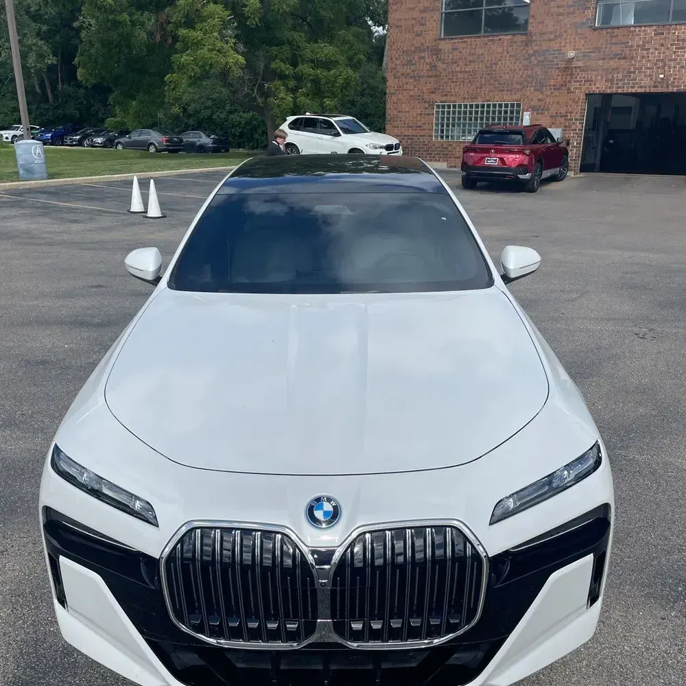 2024 BMW 7-Series 750e xDrive