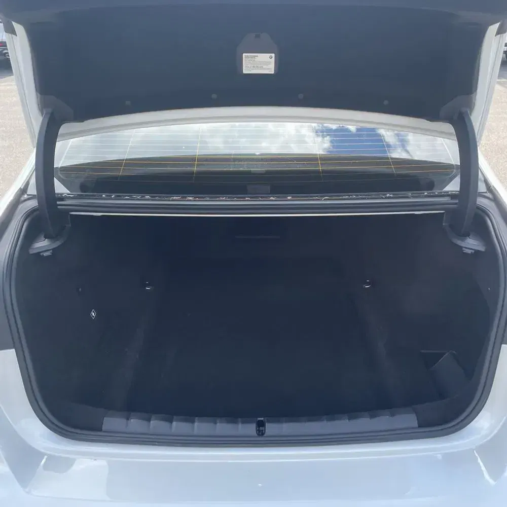 2024 BMW 7-Series 750e xDrive