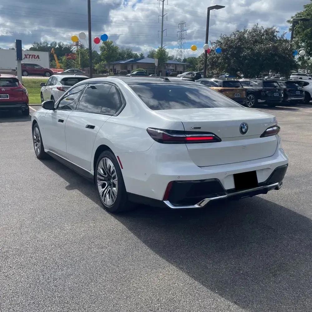 2024 BMW 7-Series 750e xDrive