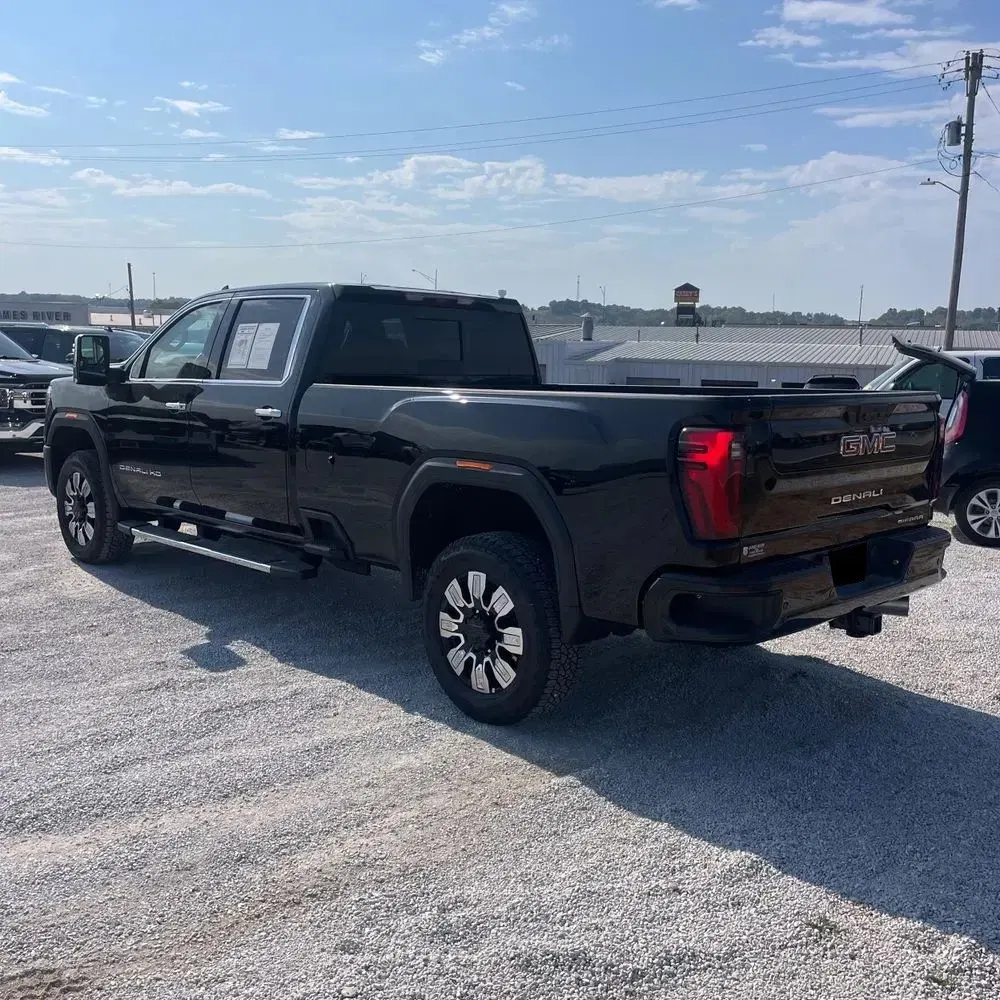 2024 GMC Sierra 3500HD Denali
