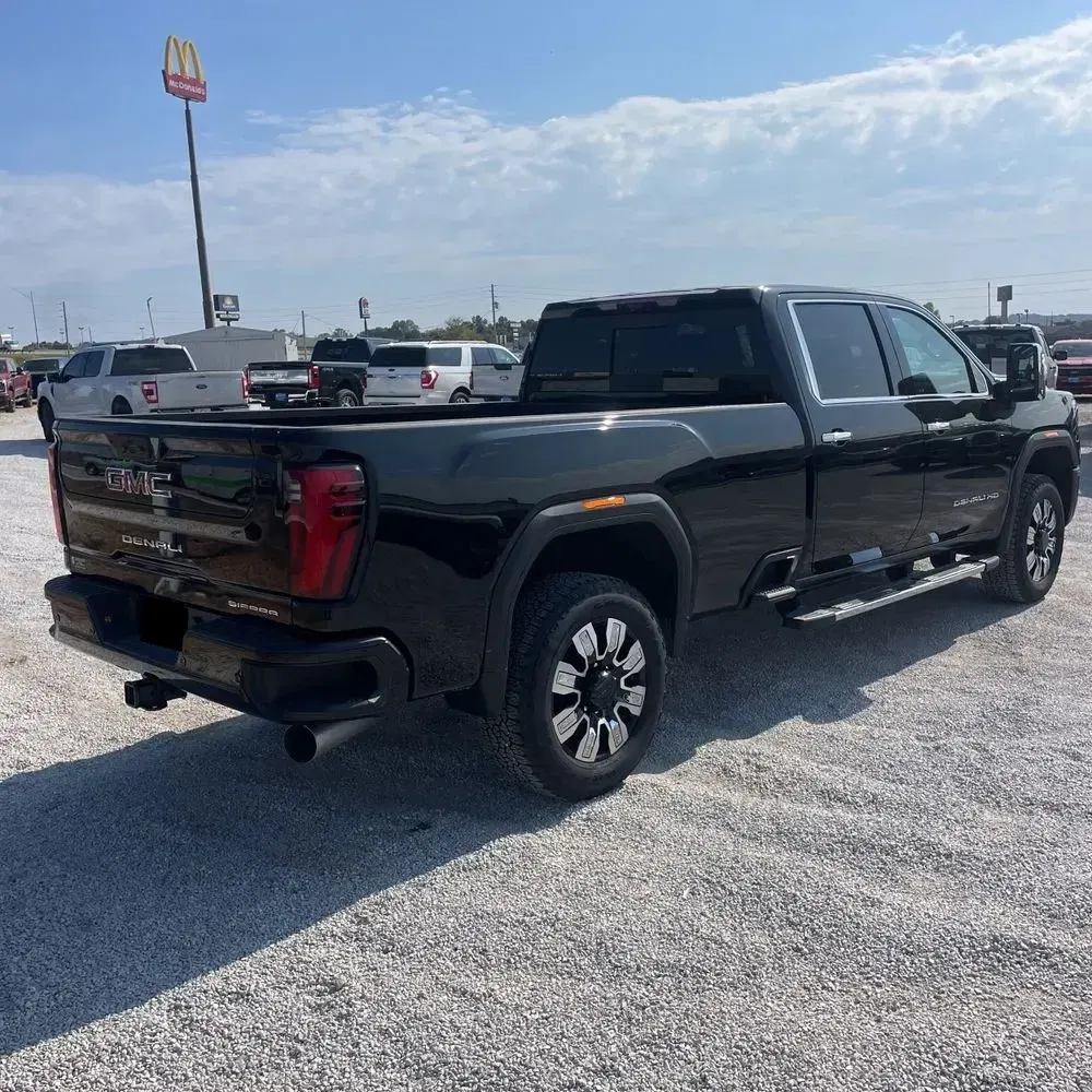 2024 GMC Sierra 3500HD Denali