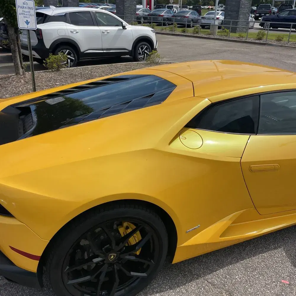 2016 Lamborghini Huracan Base