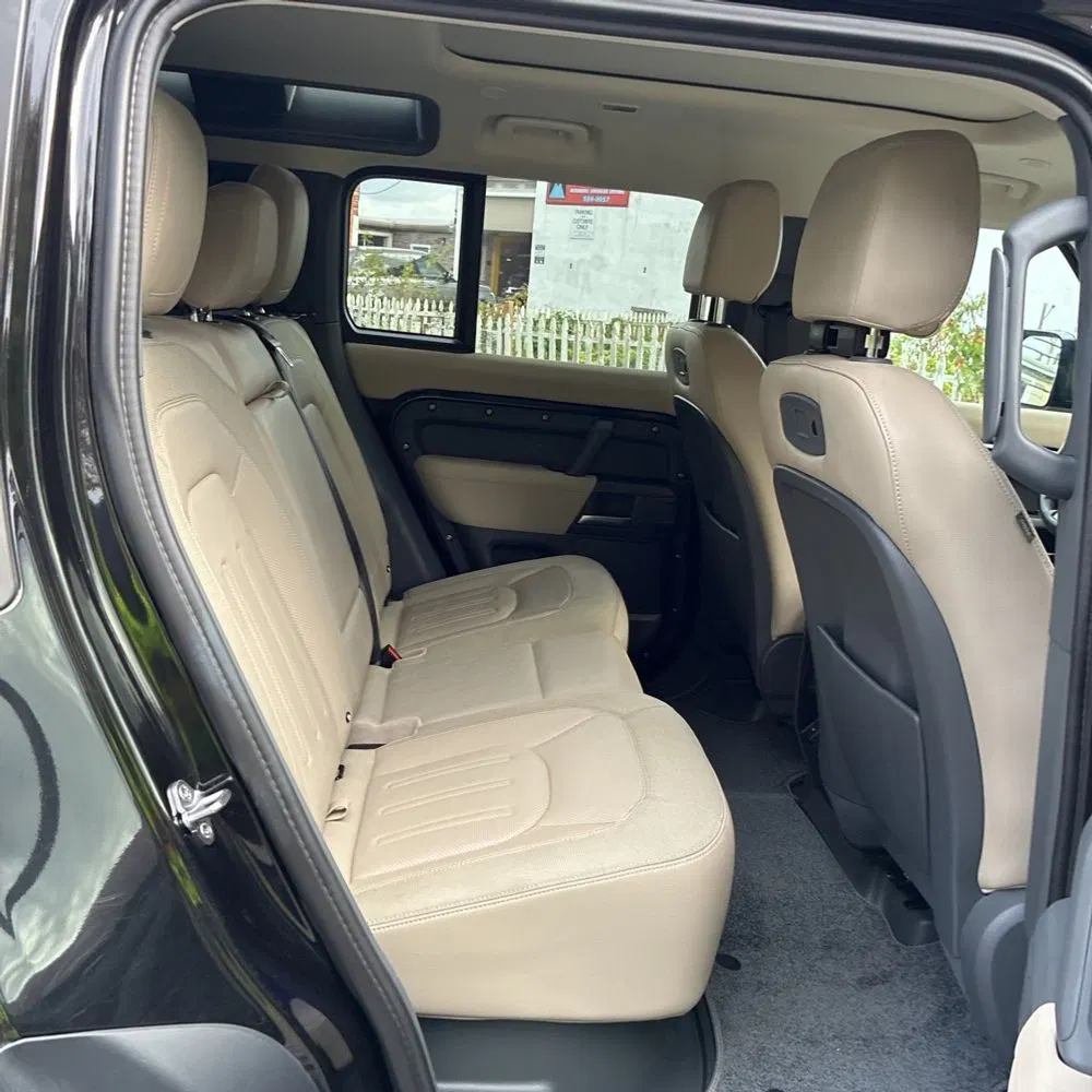2020 Land Rover Defender 110 S