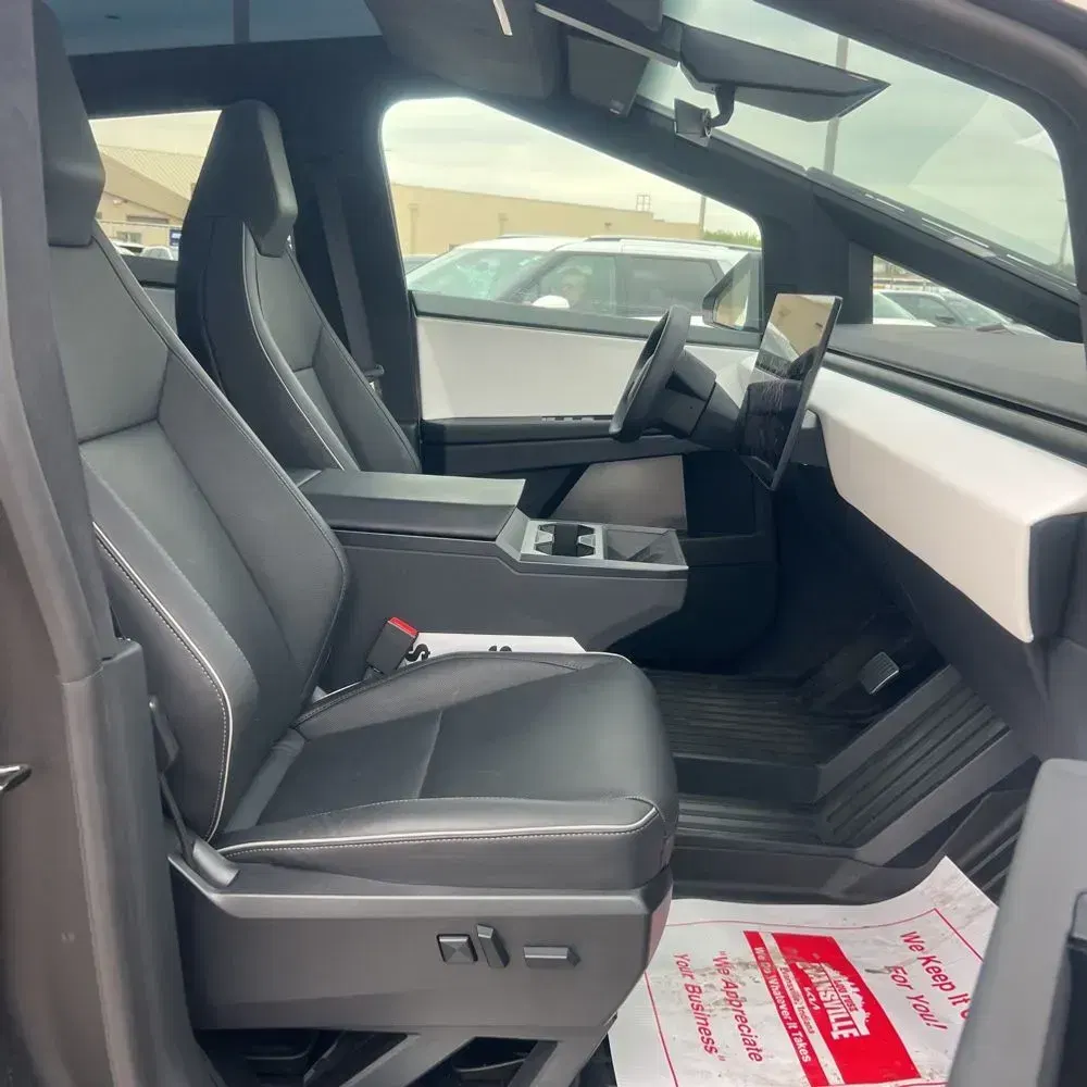 2024 Tesla Cybertruck Base
