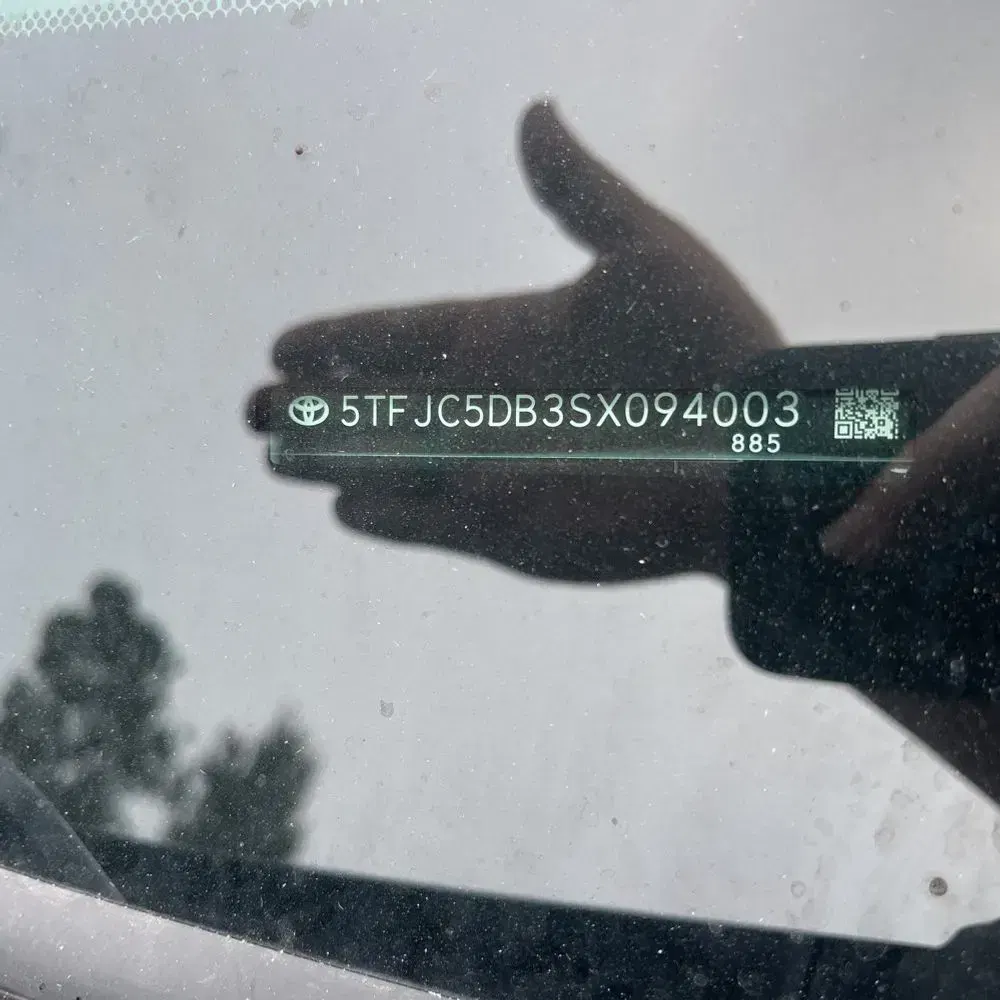 2025 Toyota Tundra Limited HV