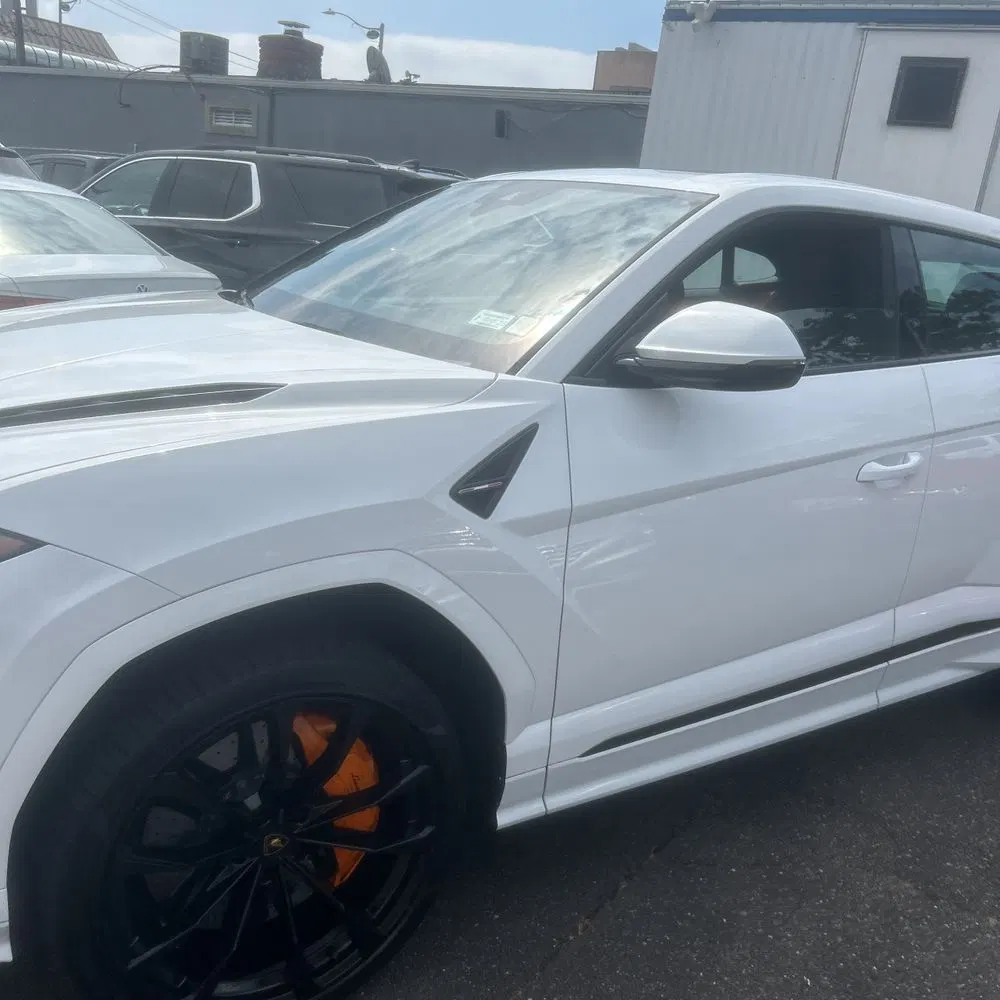 2023 Lamborghini Urus S