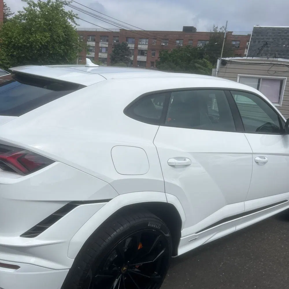 2023 Lamborghini Urus S