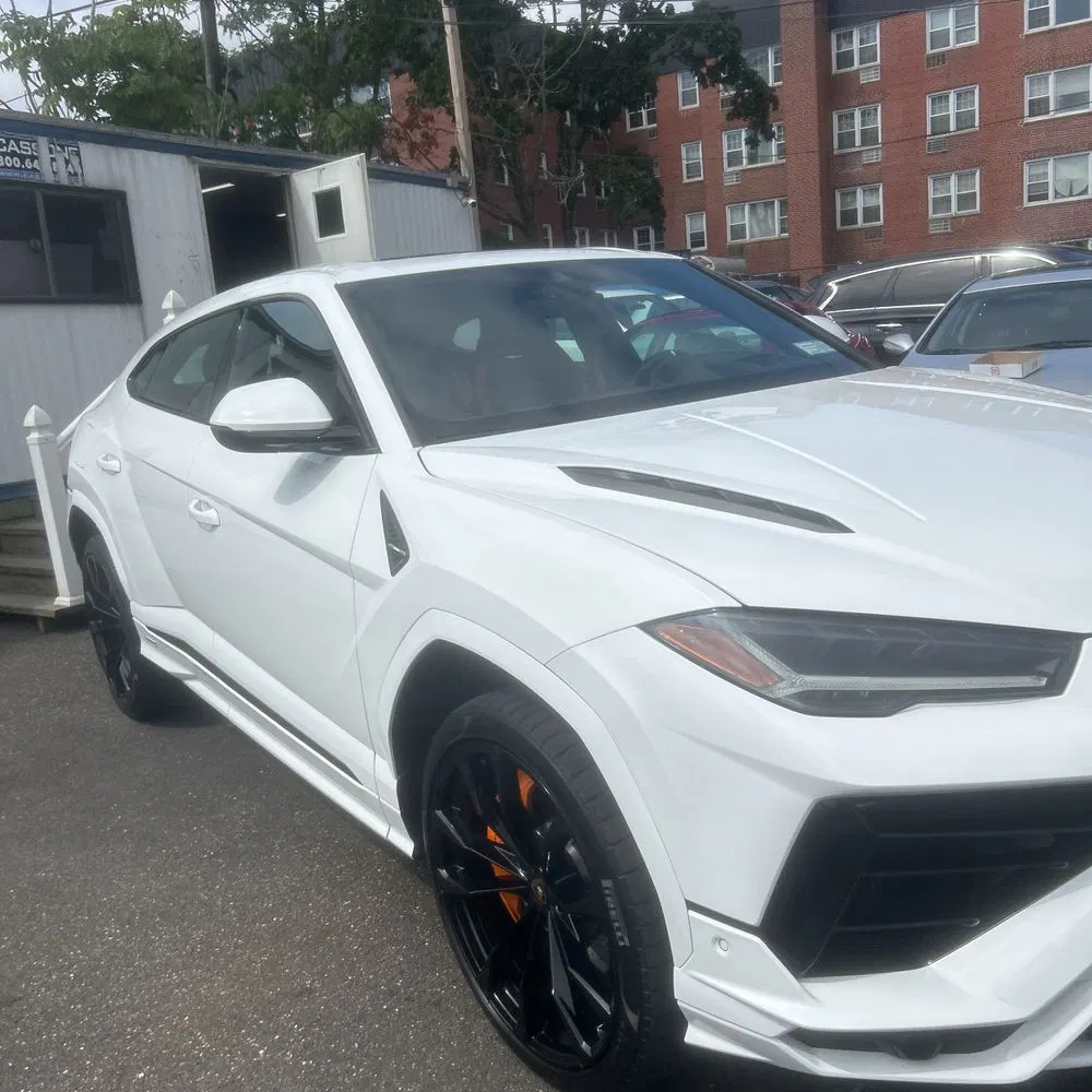 2023 Lamborghini Urus S