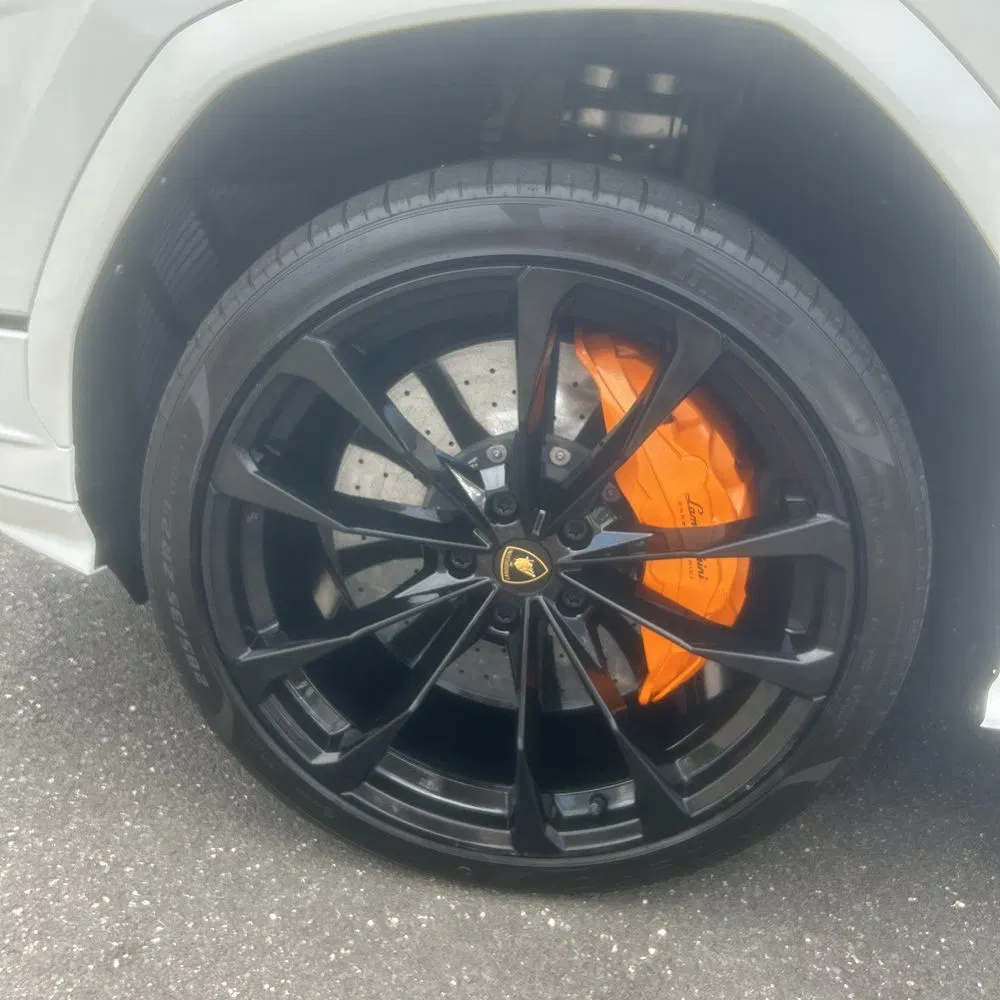 2023 Lamborghini Urus S