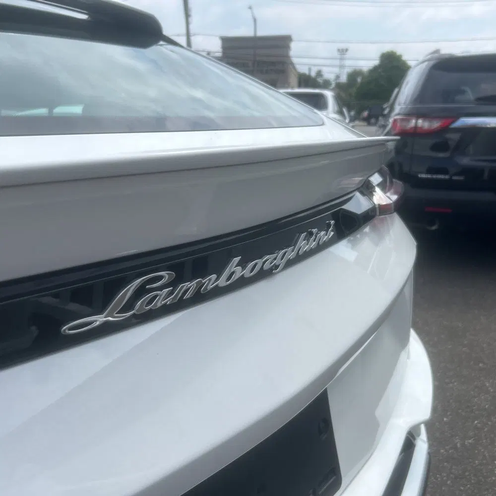 2023 Lamborghini Urus S
