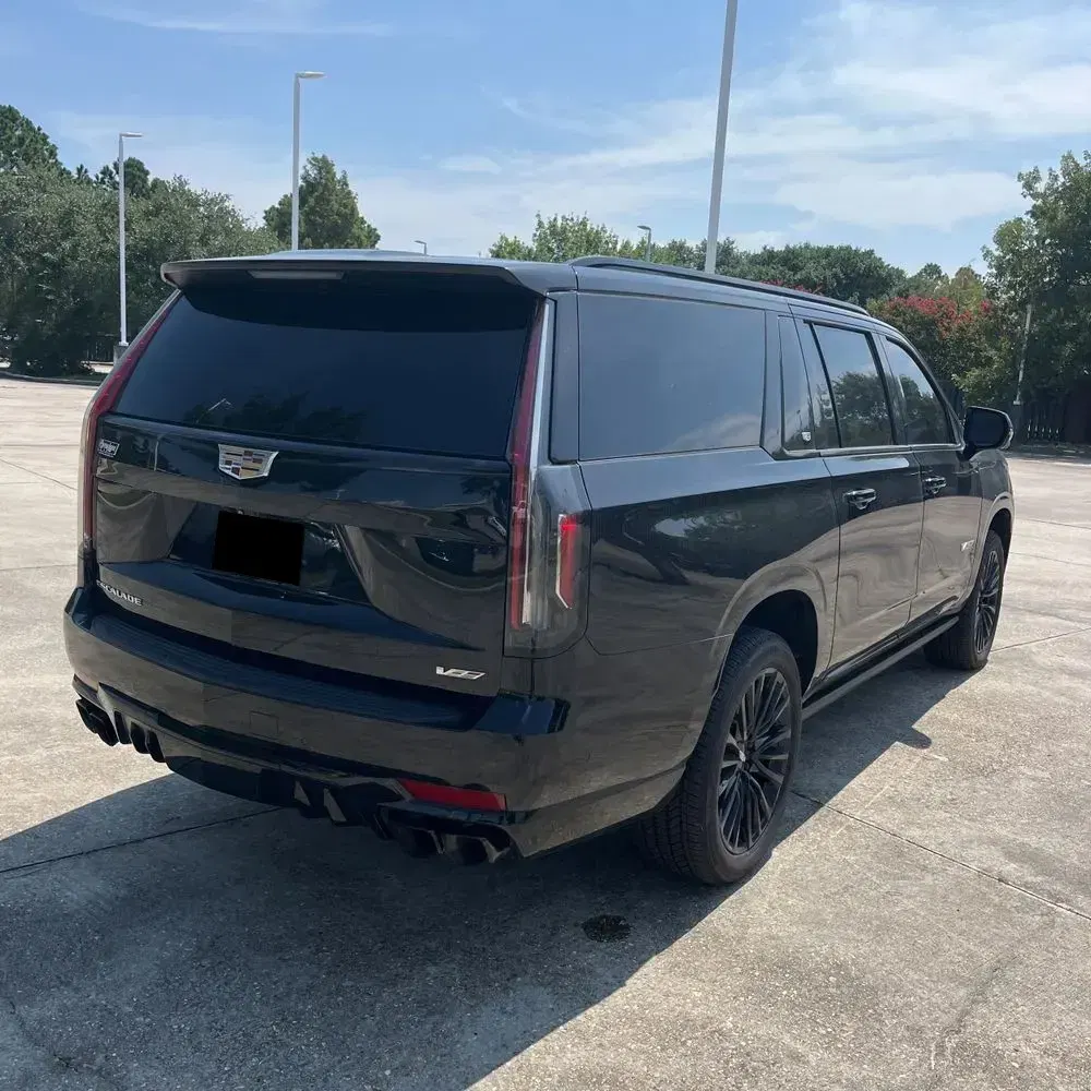 2023 Cadillac Escalade-V ESV Base